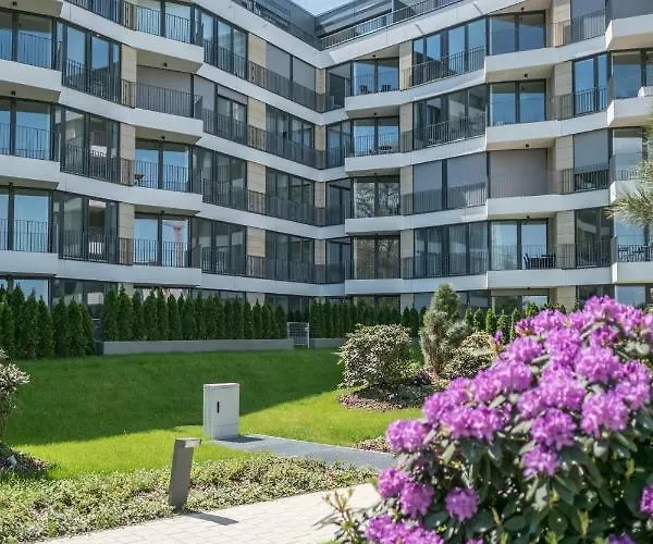 Schoene Am Dresdner Zwinger